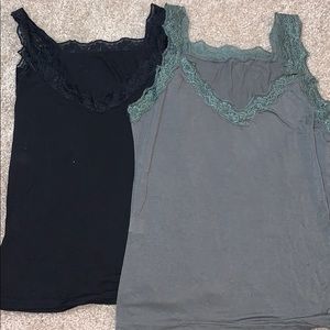 Duo of tank tops
